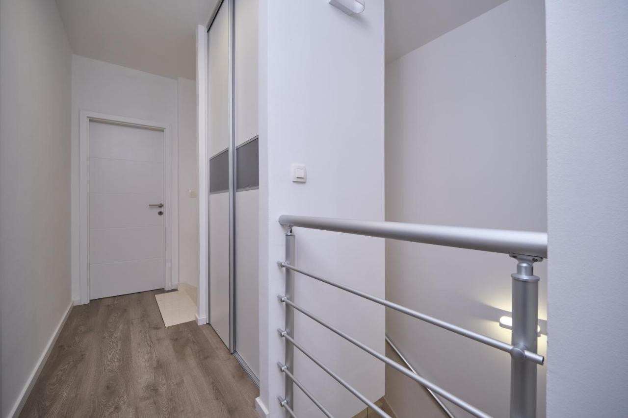 Villa Sky - Heating Pool Kastel Novi Exterior photo