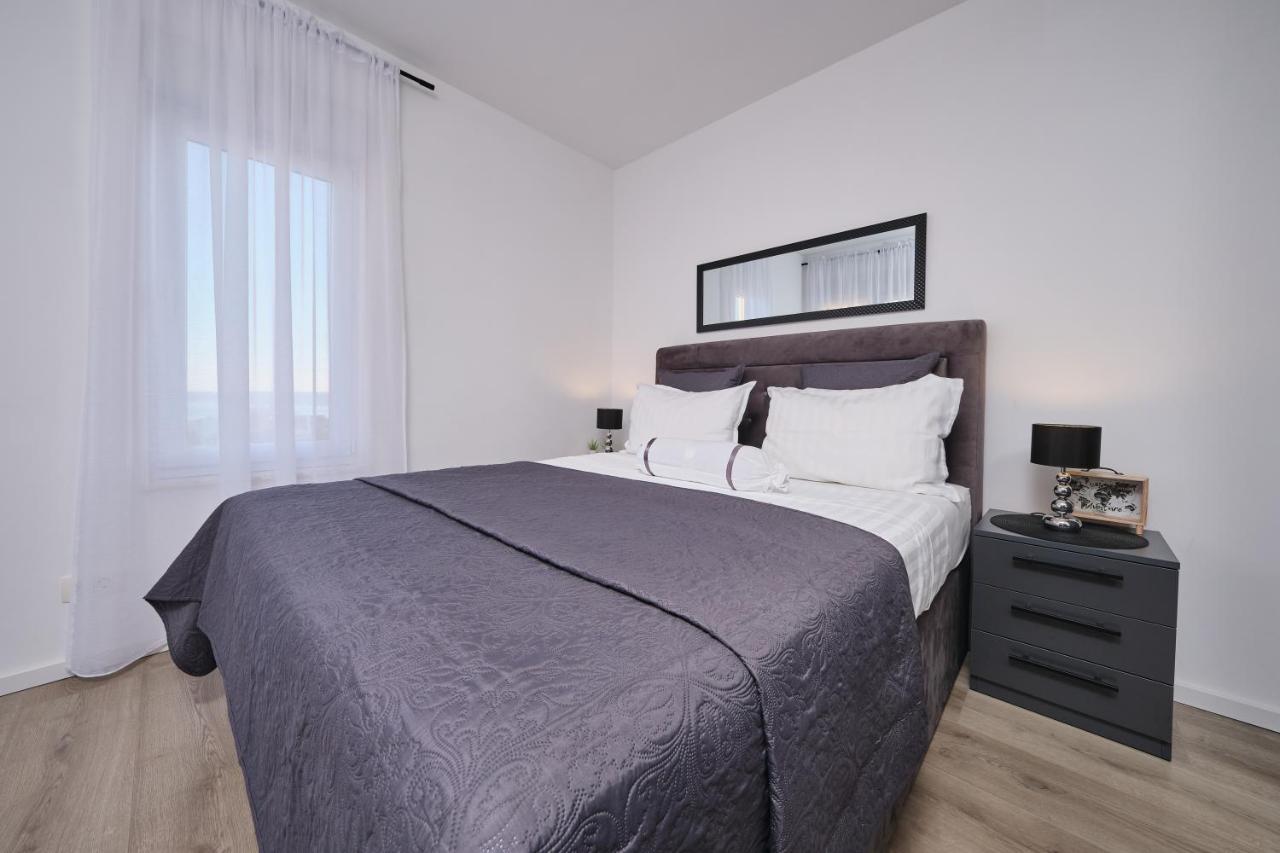Villa Sky - Heating Pool Kastel Novi Exterior photo