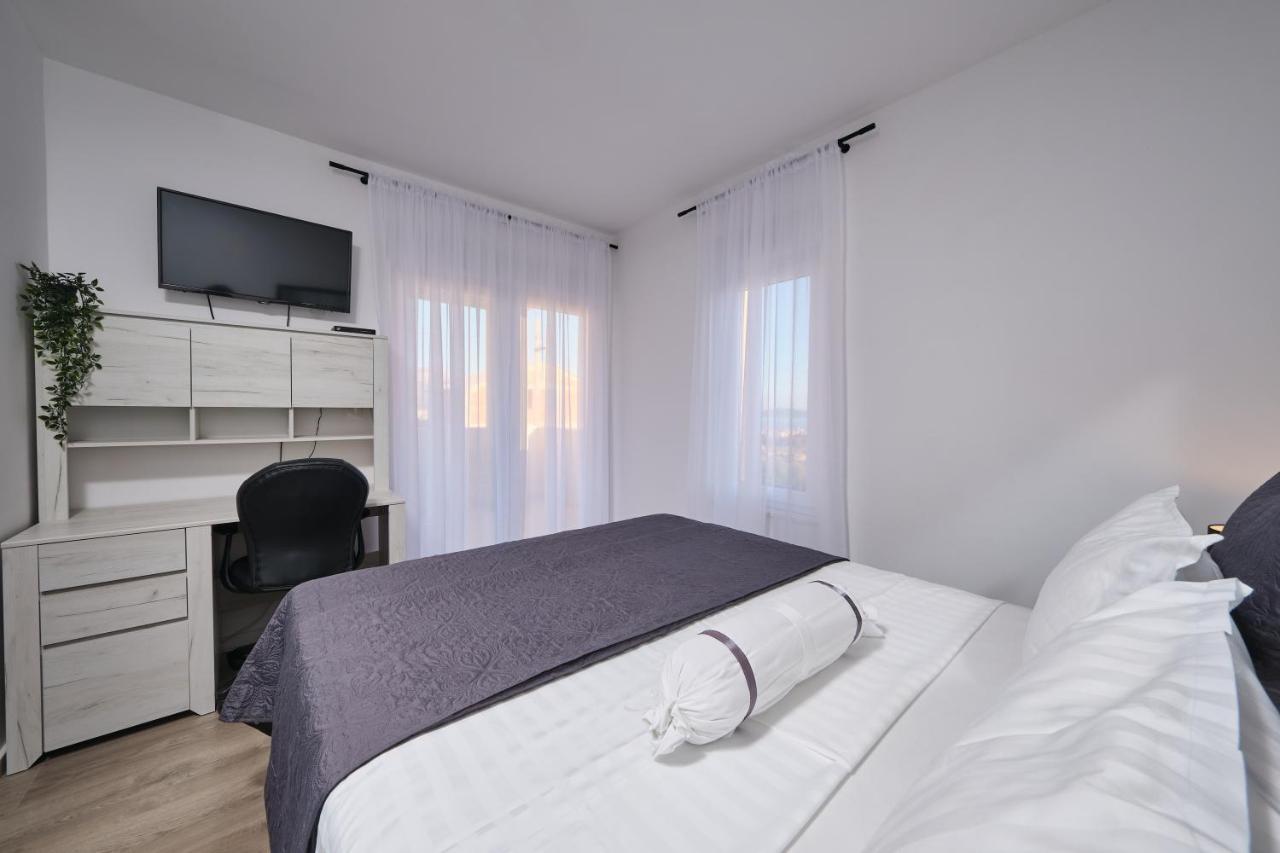 Villa Sky - Heating Pool Kastel Novi Exterior photo
